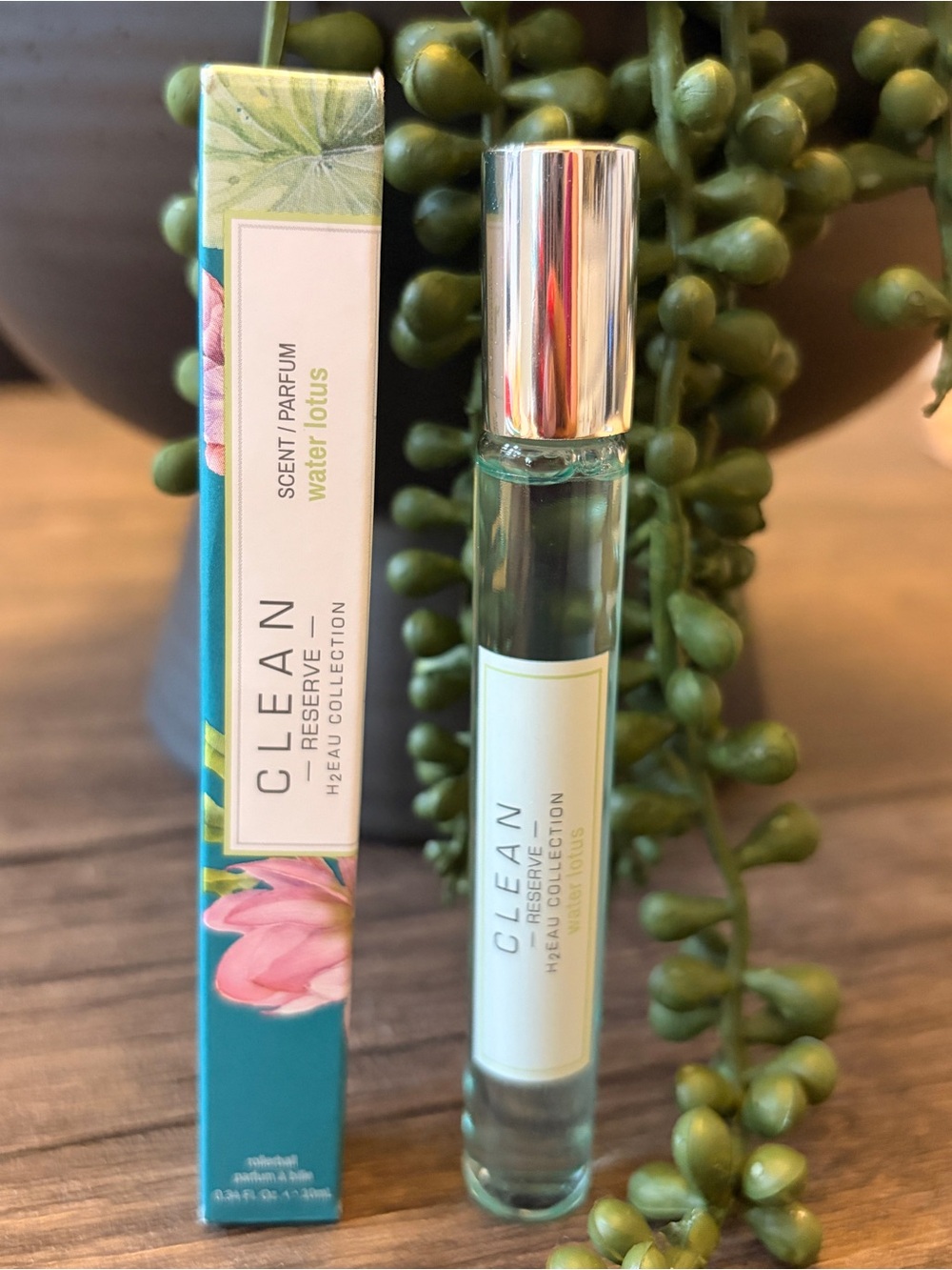H2EAU Collection Water Lotus Rollerball - 0.34floz/10ml - Picture 6 of 6